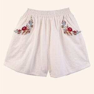 NWT Meadows Caspia Shorts